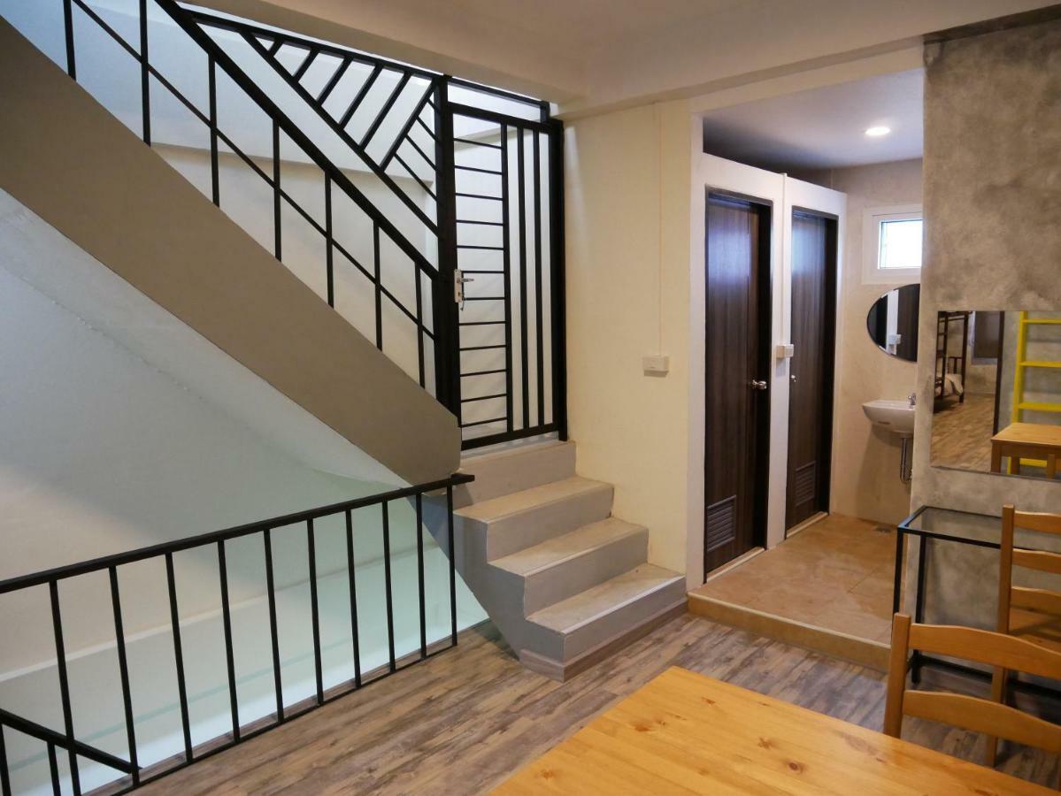 Np House Pratunam Bangkok Kültér fotó