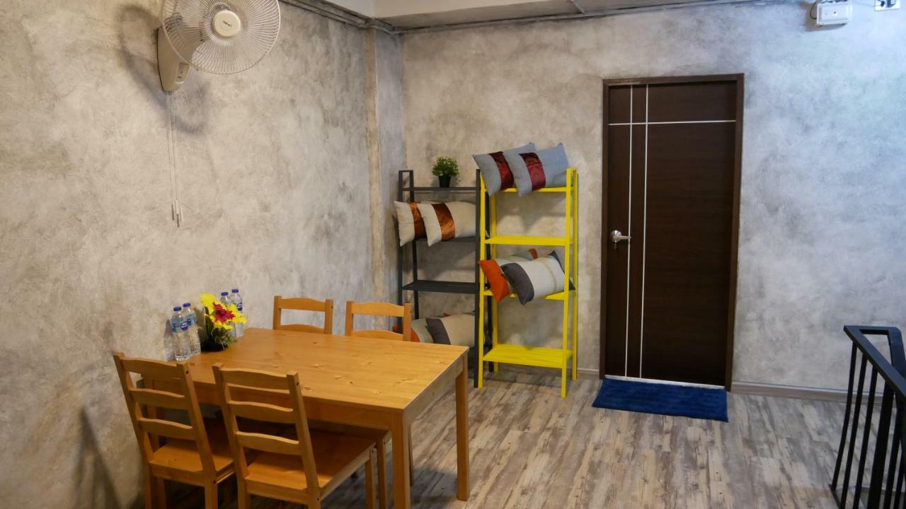 Np House Pratunam Bangkok Kültér fotó