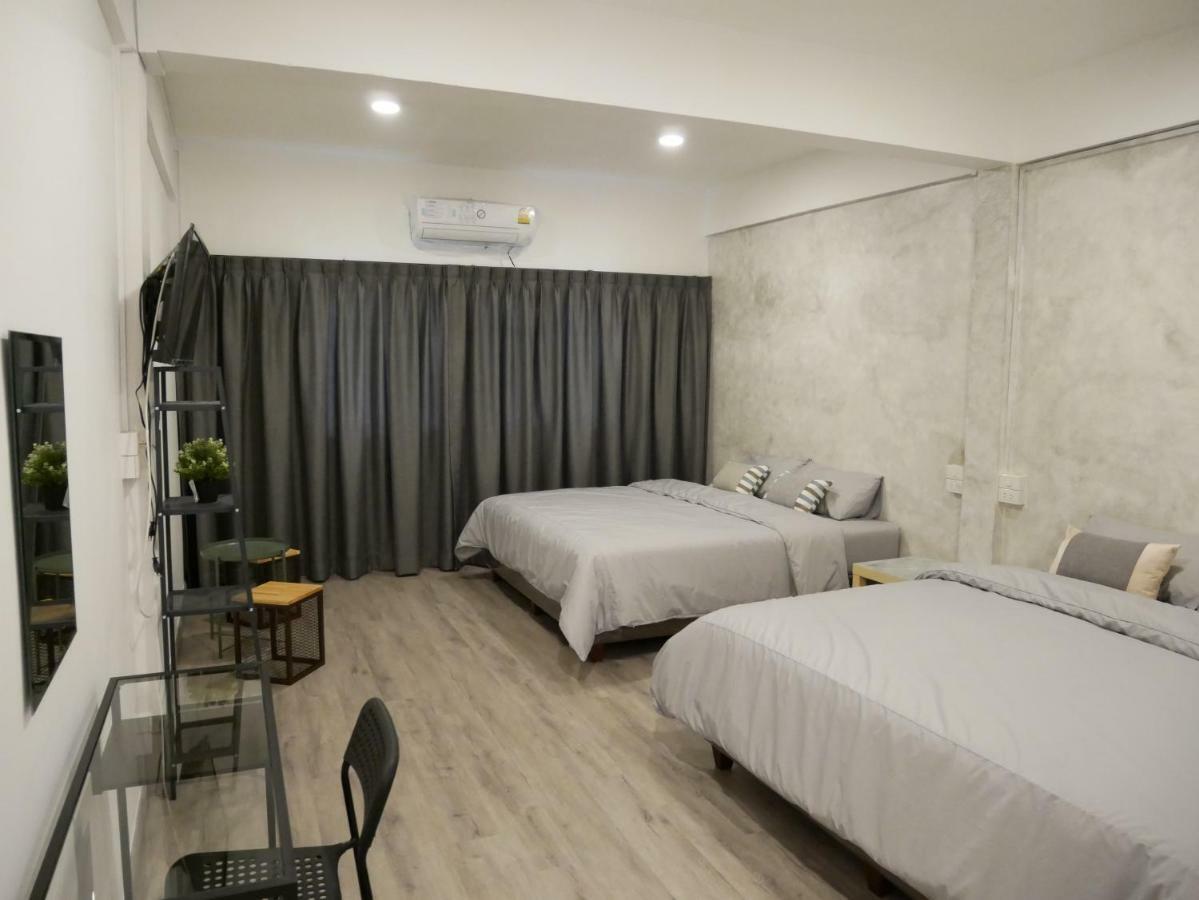Np House Pratunam Bangkok Kültér fotó